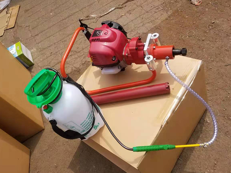 NLQ-45型内燃(rán)砼枕螺(luó)栓鑽取(qu)機