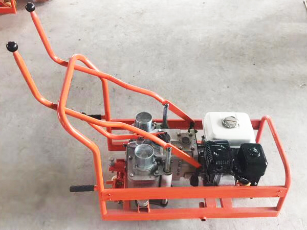 NLB-600型雙(shuāng)頭内燃螺栓(shuan)扳手