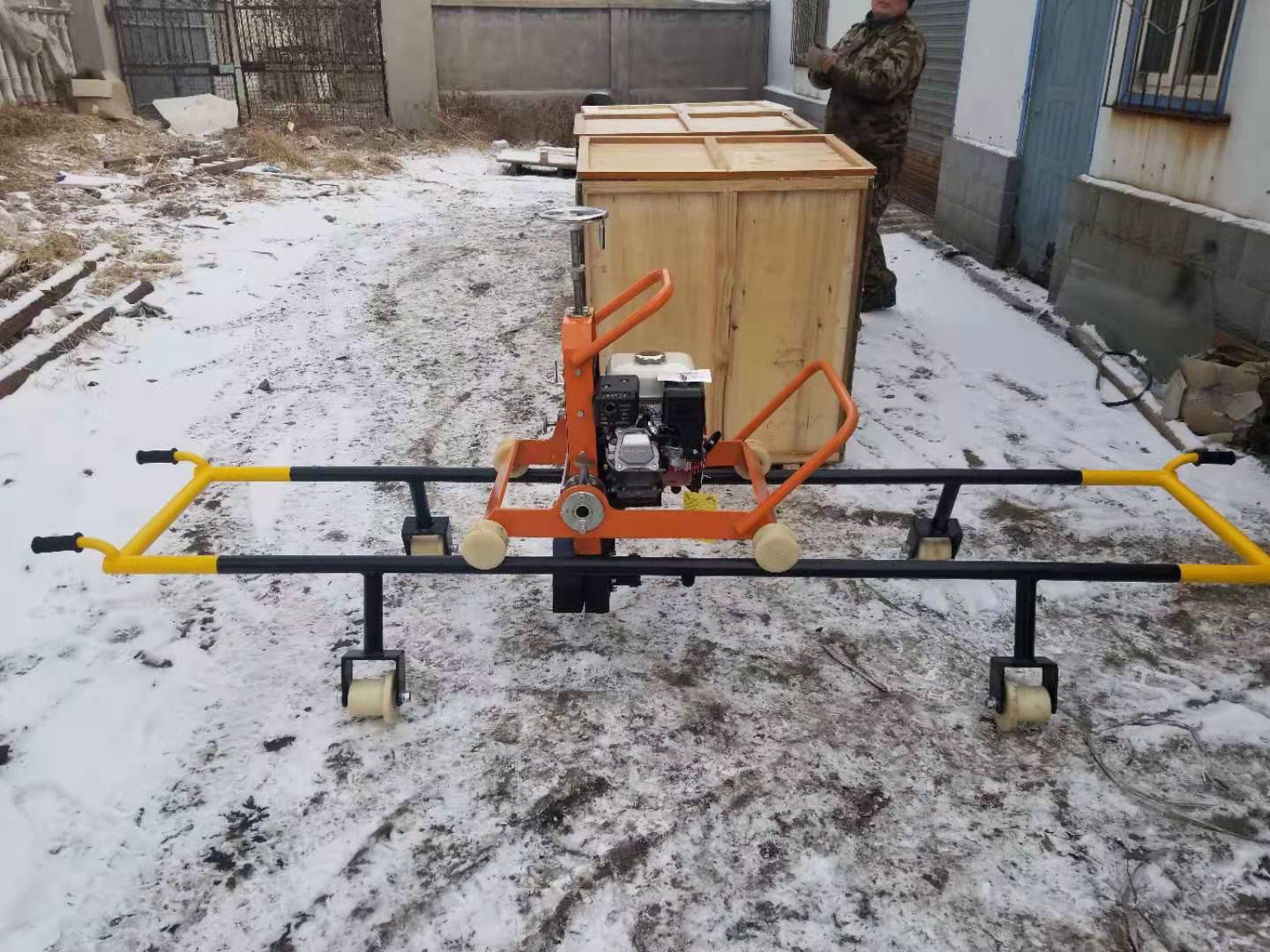 NCM-4.0型(xing)内燃道岔打(da)磨機 